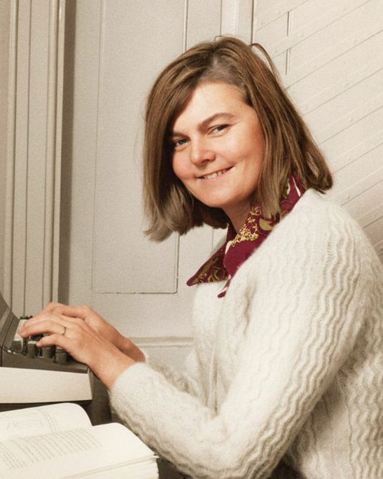 Nicolette Milnes Walker