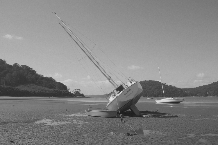 Die Islander auf dem Trockenen f&uuml;r Arbeiten am Rumpf &copy; kontrabande